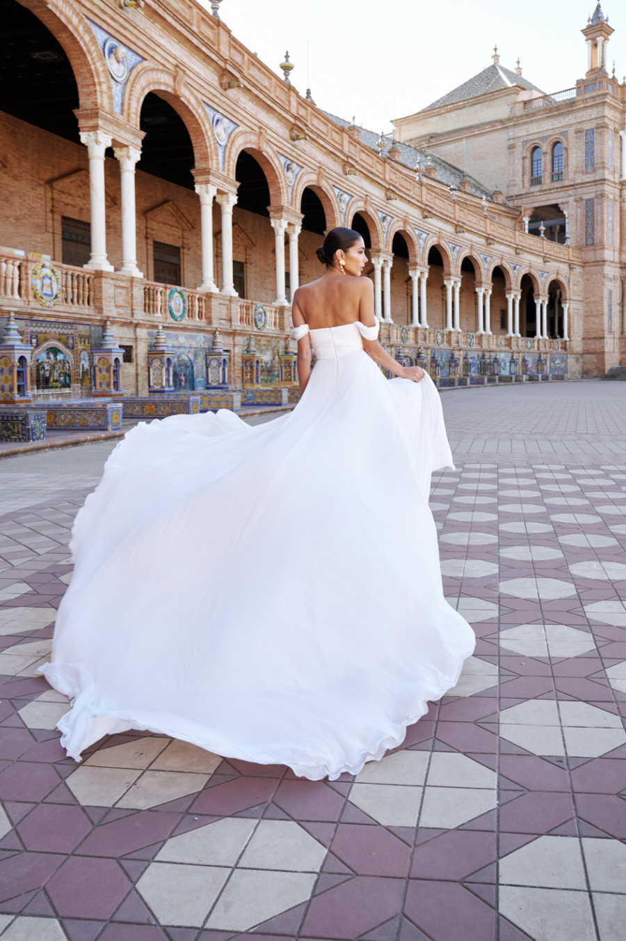 Abiti da sposa 2024 Silvia Fernandez MUSAS ASTORGA 02305