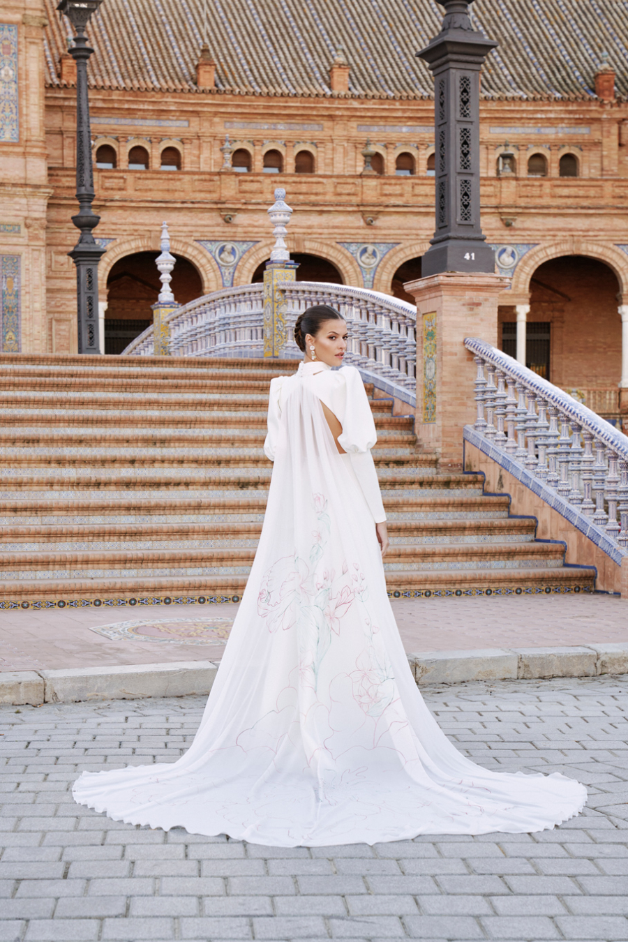 Abiti da sposa 2024 Silvia Fernandez MUSAS AUREA 00074