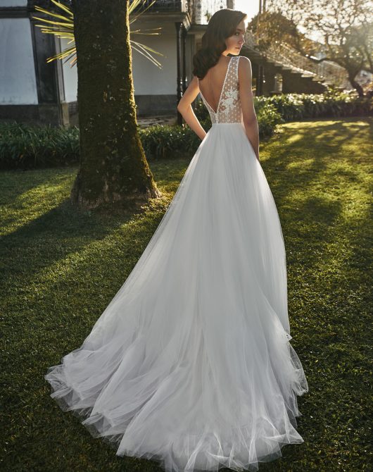 Vestido de novia 2021 - Lucerna - detrás